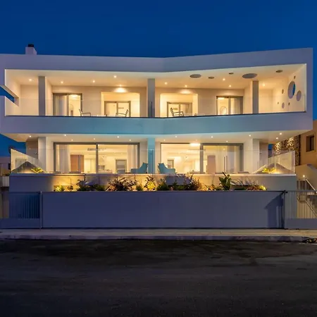 Dia's Blue 8 Bedrooms Seafront
