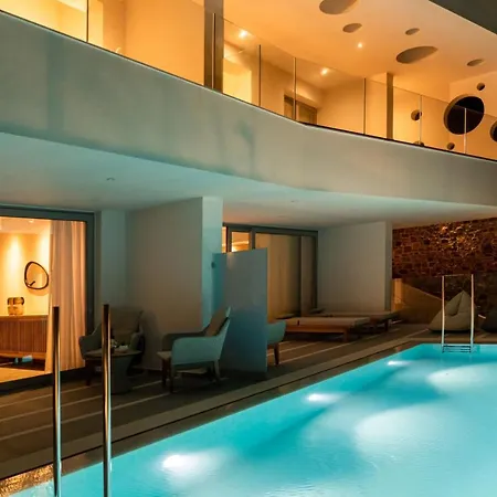 Villa Dia's Blue 8 Bedrooms Seafront