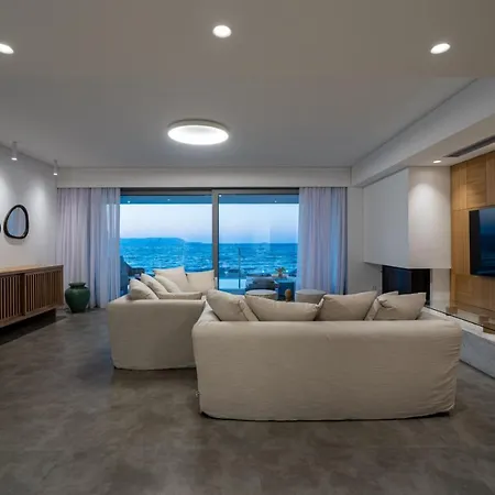 Villa Dia's Blue 8 Bedrooms Seafront