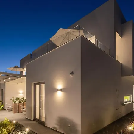 Dia's Blue 8 Bedrooms Seafront Gournes Gouvon