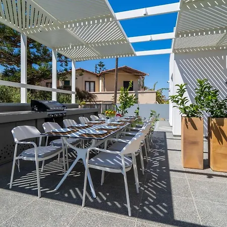 Dia's Blue 8 Bedrooms Seafront Villa
